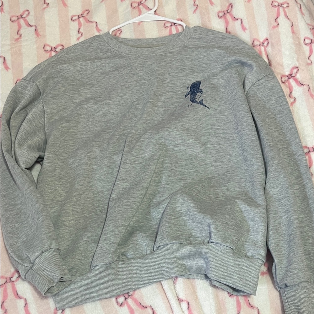 SHEIN Light Gray Knit Top